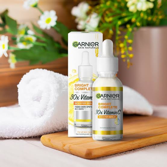 Garnier Bright Complete 30X Vitamin C Booster Serum